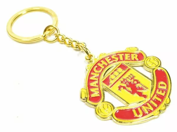 Man United Official Accessories Team Key ring Badge Man UTD Crest