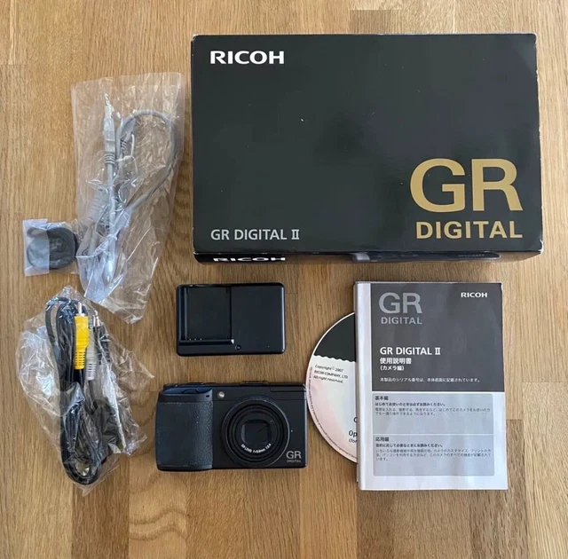 RICOH Digital Camera GR DIGITAL II GRDIGITAL2 Used Good Japan