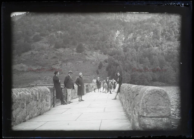 FRANCE family excursion bridge c1925 photo NEGATIVE glass plate 