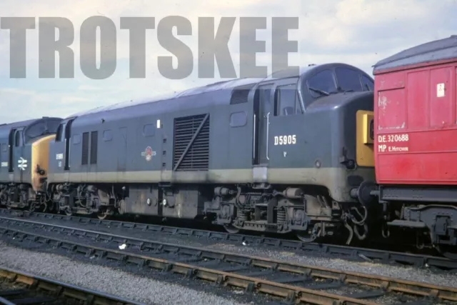 35mm Slide BR British Railways Diesel Loco Class 55 D5905 Hitchin 1970 Original
