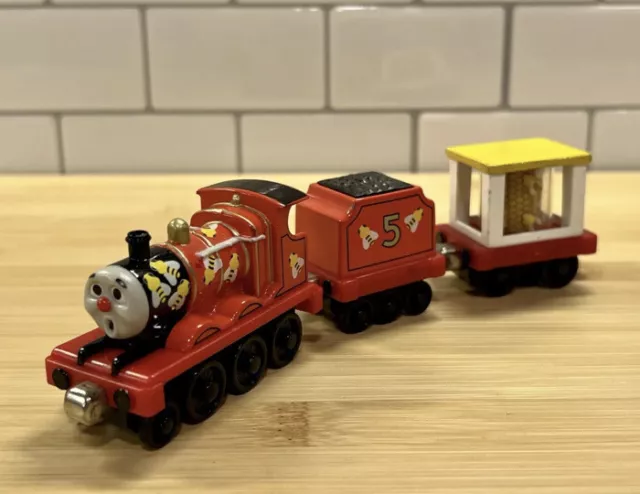 Thomas & Friends Take  N Play Along James Goes Buzz Buzz Train Tenders Diecast