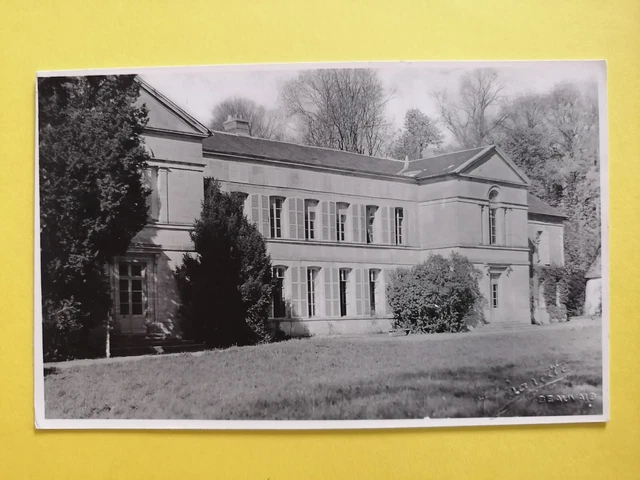 CPA 60 - CARTE PHOTO BARETTE à BEAUVAIS Oise CHÂTEAU à Identifier