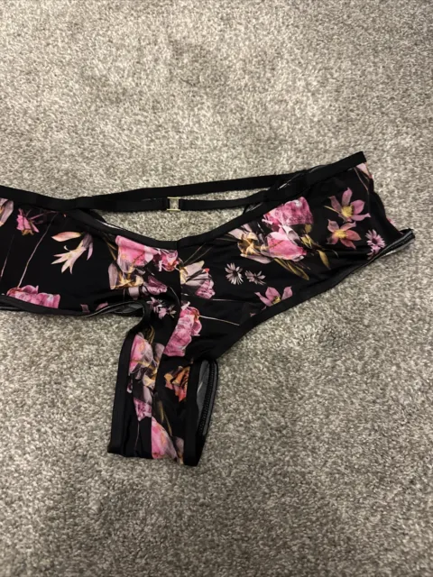 VICTORIA'S SECRET VERY Sexy Black Floral Strap Brazilian Panty Size M New  Tags £7.50 - PicClick UK
