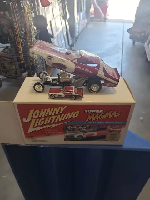 JOHNNY LIGHTNING ~ SUPER MAGMAS ~ GENE SNOW'S RAMBUNCTIOUS ~ 1/24 W/Bonus Car... JOHNNY LIGHTNING ~ SUPER MAGMAS ~ GENE SNOW'S RAMBUNCTIOUS ~ 1/24 W/Bonus Car...