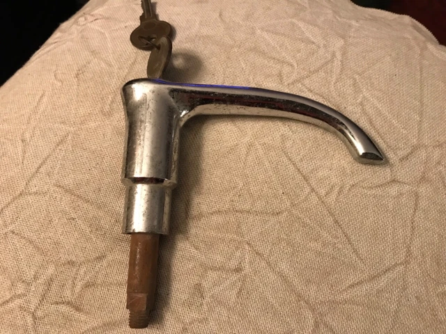 1930s 1950s Exterior Door Trunk Lid Handle Dodge Chevy Ford Hudson Pontiac w/key