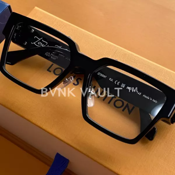 Louis Vuitton - 2054 1.1 Millionaires Sunglasses (Clear/Transparent) –  eluXive