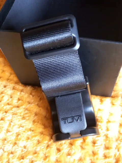 New Tumi Alpha ‘Add-A-Bag’ Strap Black. Bargain New Without Tags.