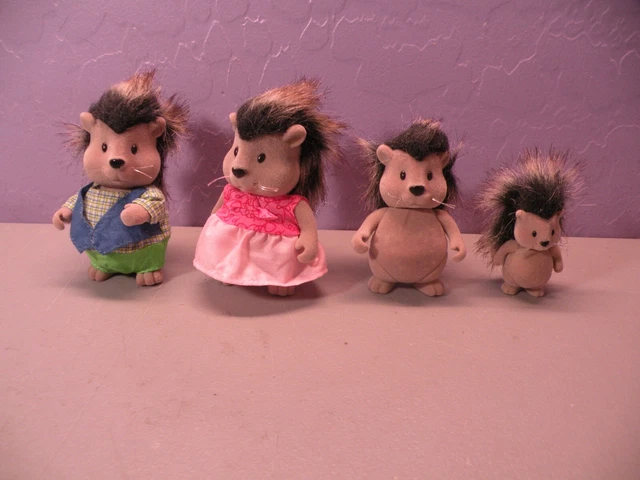 Li'l Woodzeez Porcupine Family Playset Mom Dad & Kids
