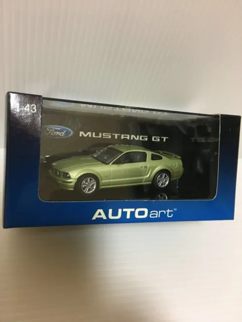 AUTOart 1/43 Ford MUSTANG GT Champagne Green