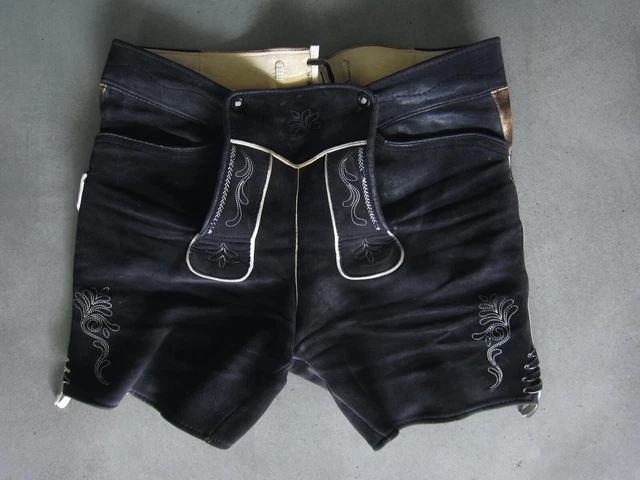 Kurze schwarze Lederhose, Beckert Modell, weiß gestickt, Bund ca. 112cm Kurze schwarze Lederhose, Beckert Modell, weiß gestickt, Bund ca. 112cm