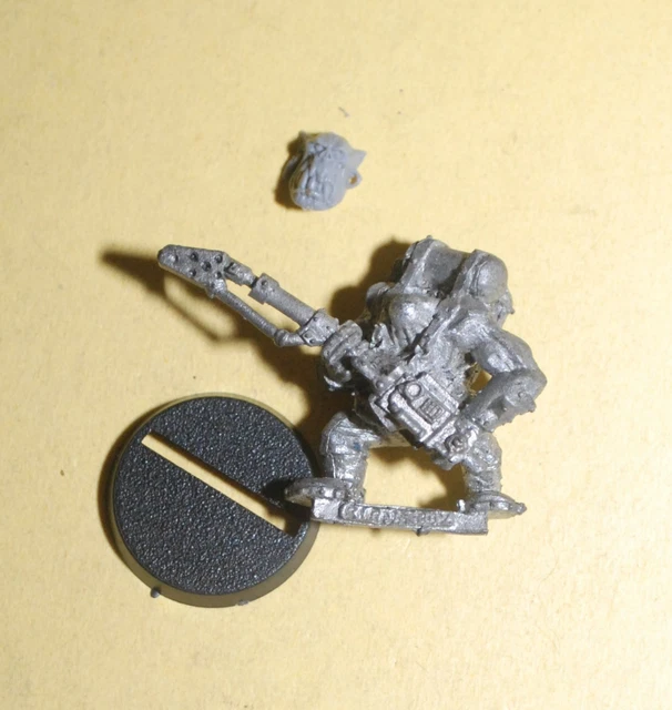 WARHAMMER OOP 2 METAL MODELS=LIMITED EDITION BIG ORC BOSSES