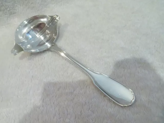 Gorgeous French 950 silver fat & lean gravy ladle Christofle Versailles pattern