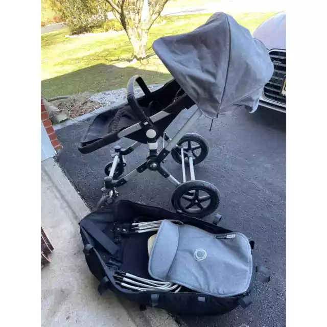 Bugaboo Cameleon 3 Plus Seat & Carrycot Stroller Pushchair Black Pre-Owned