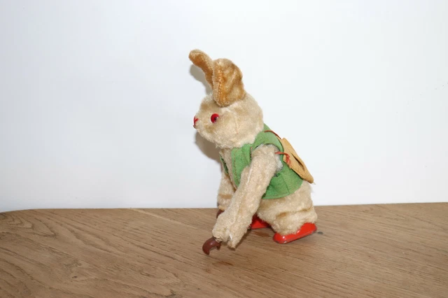 Ancien Jouet Lapin En Skaï Ou Cuir - Vintage