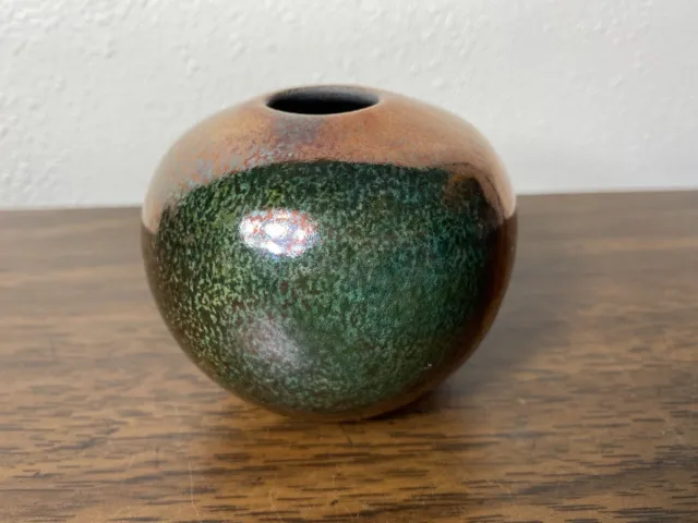 Jeremy Diller Signed Raku Pottery Vase Beautiful Iridescent Glaze 3”