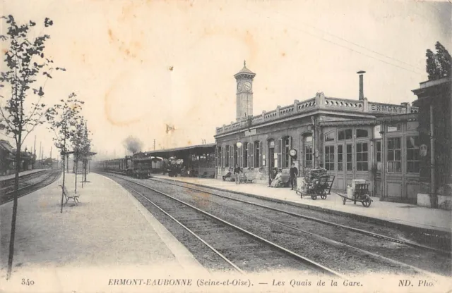 Cpa 95 Ermont Eaubonne Les Quais De La Gare / Train