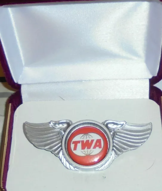 TWA Hughes Airlines Airliner Jet Plane Pilot Crew Wing Jacket Pin Badge Flight T