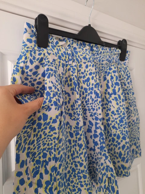 Mint Velvet Blue Yellow Leopard Shorts Size 8 Uk 2