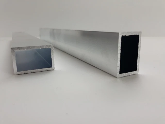 Tubo Rettangolare Nero 30x20x2,5 Mm Spigolato In Ferro Battuto