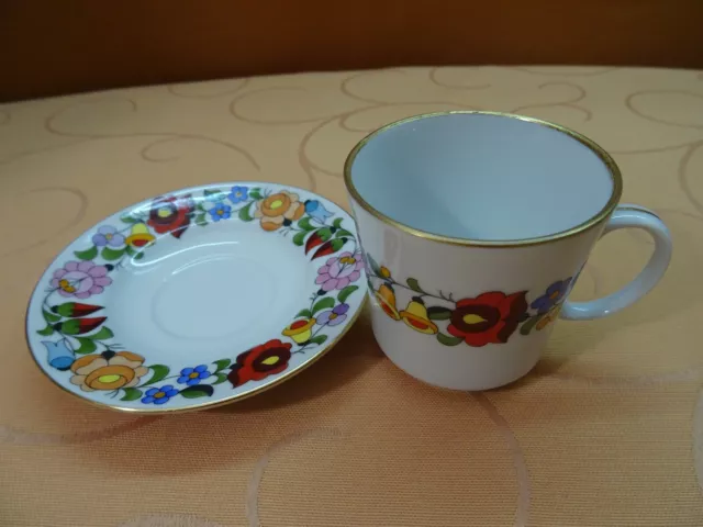 KALOCSA Hungary Ungarn Handpainted Handbemalt Mokkatasse mit Untertasse H 6,3 cm 2