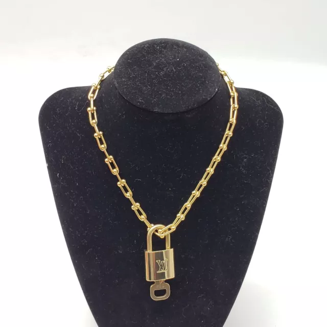 100% Auth Louis Vuitton Lock and Key Gold Color w/Gold Plated Chain Necklace #1