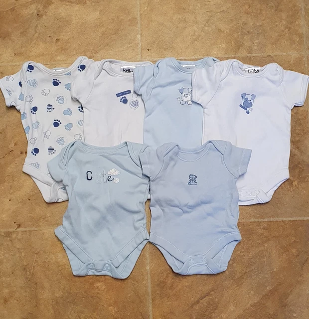 Bundle Of Baby Boys Kids vests Clothes Age newborn.                #1