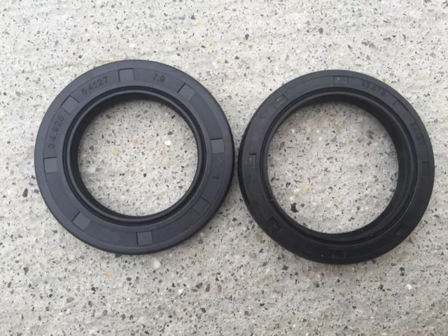 2 pcs Howse Rotary Cutter 40 HP Gearbox Oil Seals 45-350 & 45-351