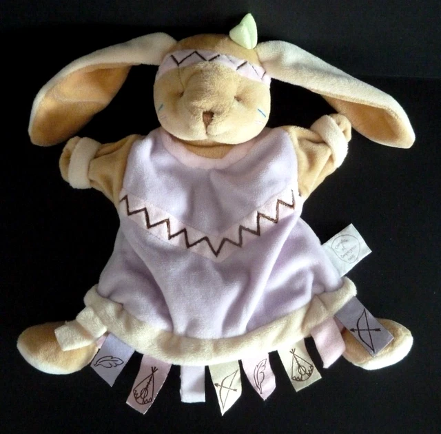 EB. DOUDOU ET COMPAGNIE MARIONNETTE LAPIN  INDIENNE mauve rose - TTBE lire svp