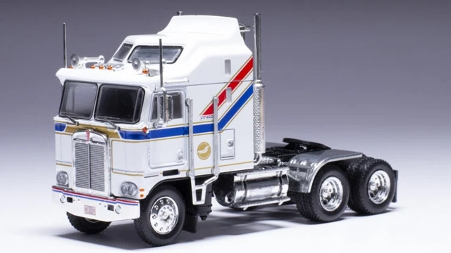 Miniature KENWORTH K 100 AERODYNE 1976 NOIR/ROUGE IXO chez
