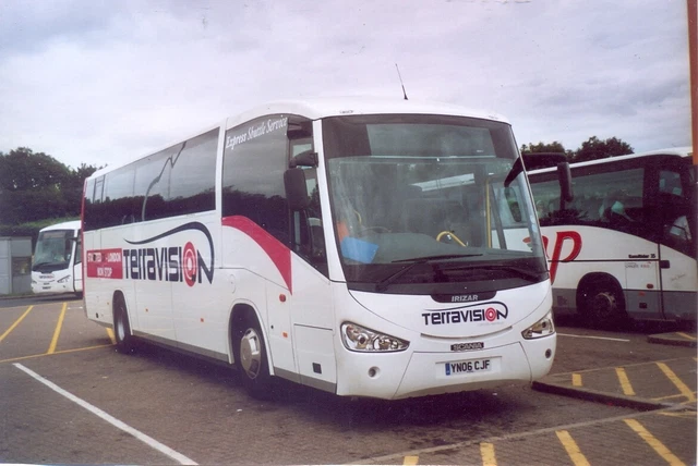 Vision Stanstead BUS PHOTO YN06CJF Terravision, Stansted Scania Irizar Century ...