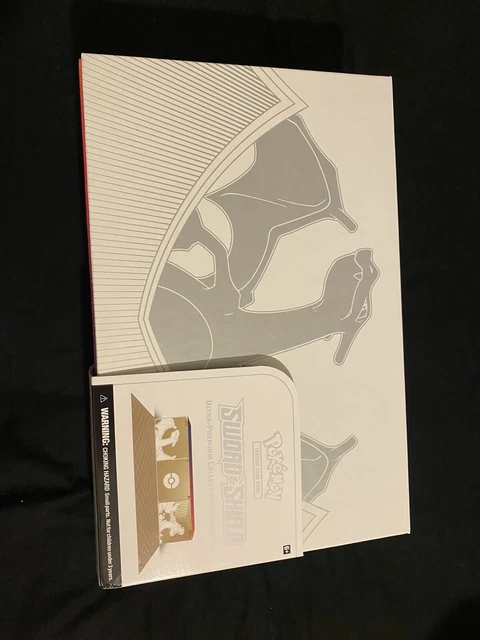 POKEMON CHARIZARD UPC Ultra Premium Collection Empty Box Playmat POKEMON CHARIZARD UPC Ultra Premium Collection Empty Box Playmat