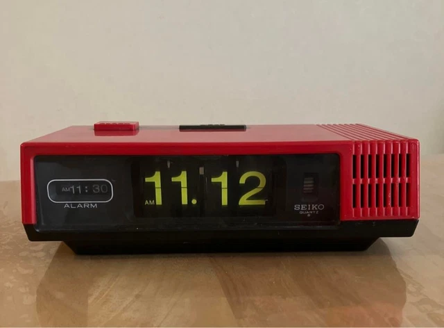 SEIKO FLIP CLOCK QN420R VINTAGE Stock Made in JAPAN Space age Mid-century Red