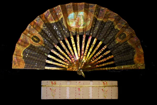 Antique Mother of Pearl Hand Fan w/ Original Box 19th Century eventail nacre