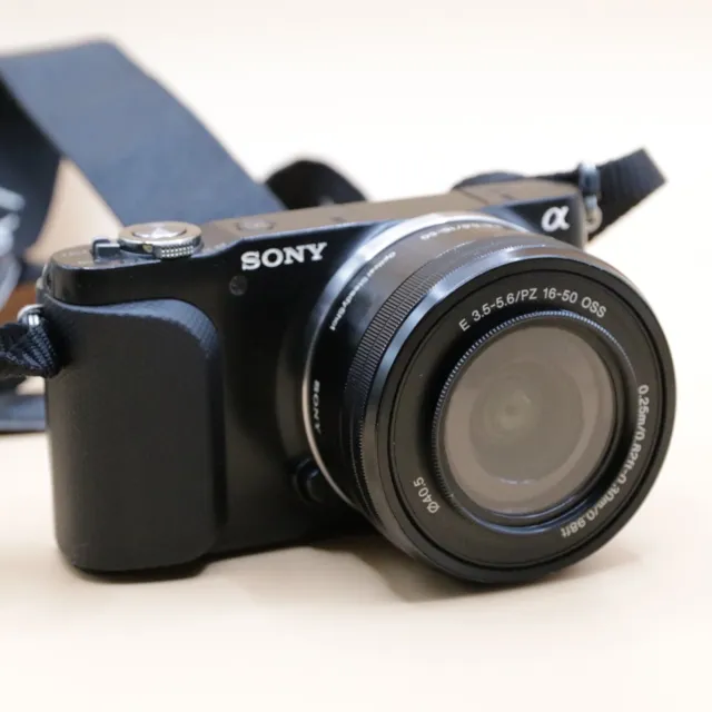 SONY NEX-3N Int. lens digital camera + SELP1650 E PZ 16-50mm F3.5-5.6 OSS lens
