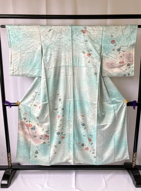 Vintage Japanese kimono Beautiful Kimono robe - Beautiful embroidery