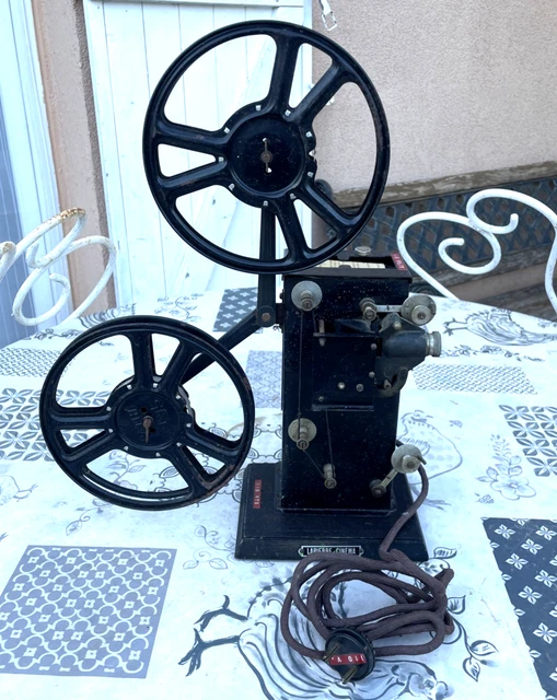 Projecteur De Cinéma Lapierre L60, 8 Mm, Ancien, Collection, état Correct