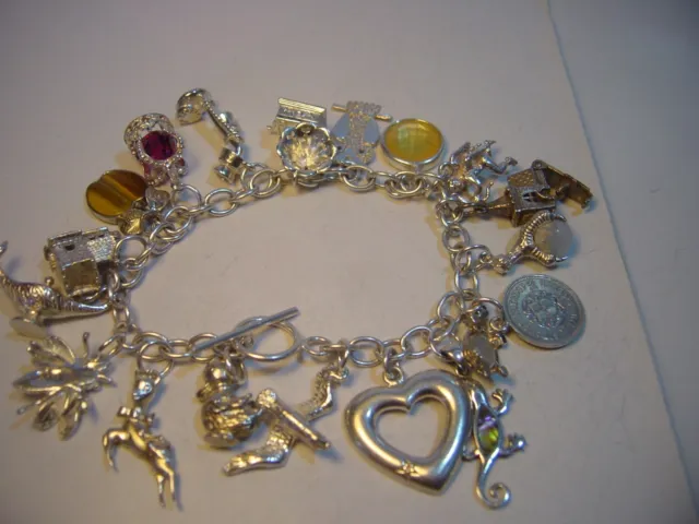 Superb Vintage Solid Silver Charm Bracelet-7.5 Inches Long ! 19 Charms Incredibl