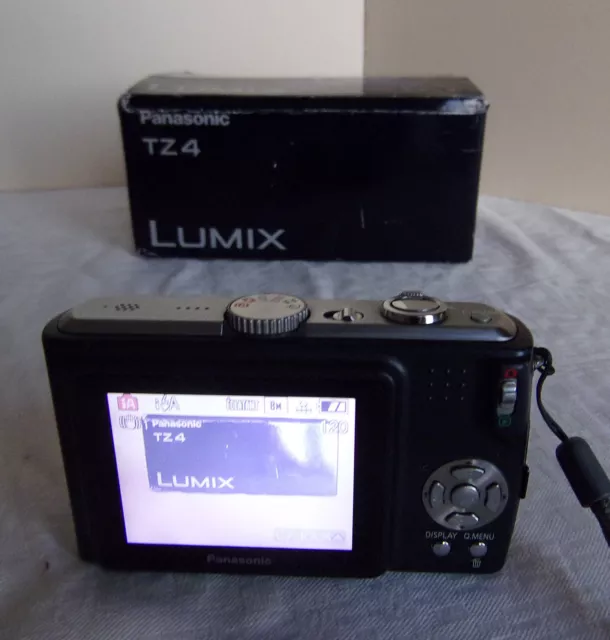 Panasonic LUMIX TZ4 avec cables, chargeur, accu, carte SD, Notice, Très Bon état