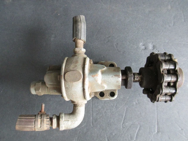 Vintage B S No.1 Gear Pump BS #1  Machine Industrial                C31