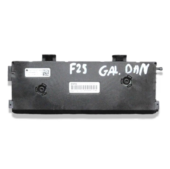 BMW X3 Antenna Amplifier F25 9227772 2010