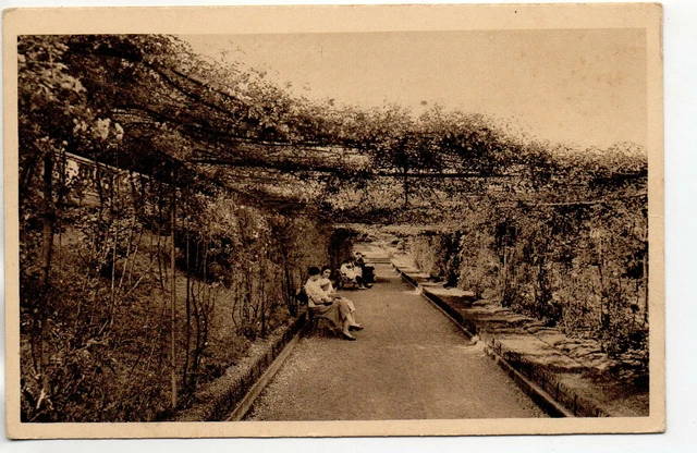 LONGWY - Meurthe et Moselle - CPA 54 - the Parc des recollets - the Roseraie