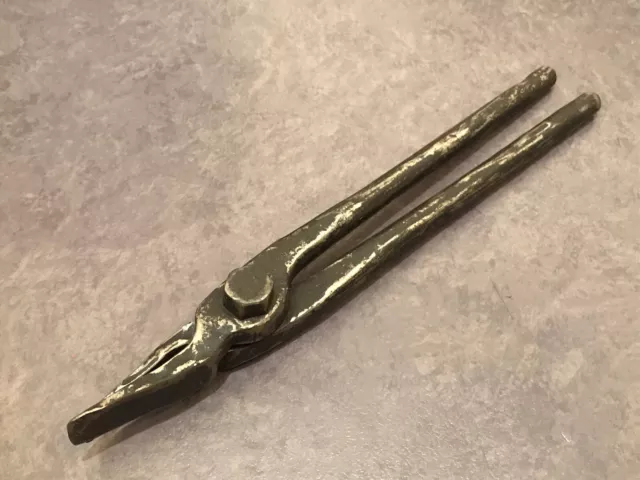Outil ancien de forgeron pince de forge fer forgé objet ancien 32 cm