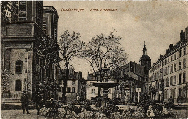 CPA AK DIEDENHOFEN - Kath. Church square (454771)