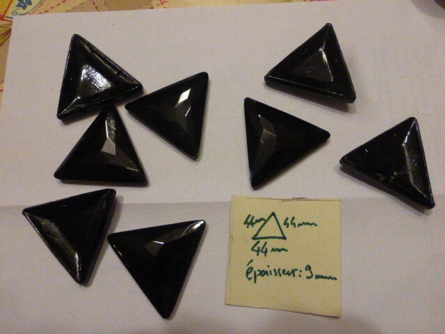Lot De 8 Perles Triangles Anciennes En Jais Noir Facetté - Art Déco - Belle Époque