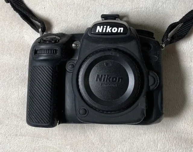 Nikon D7000 16,2 Mpix Appareil Photo Reflex Numérique - Noir