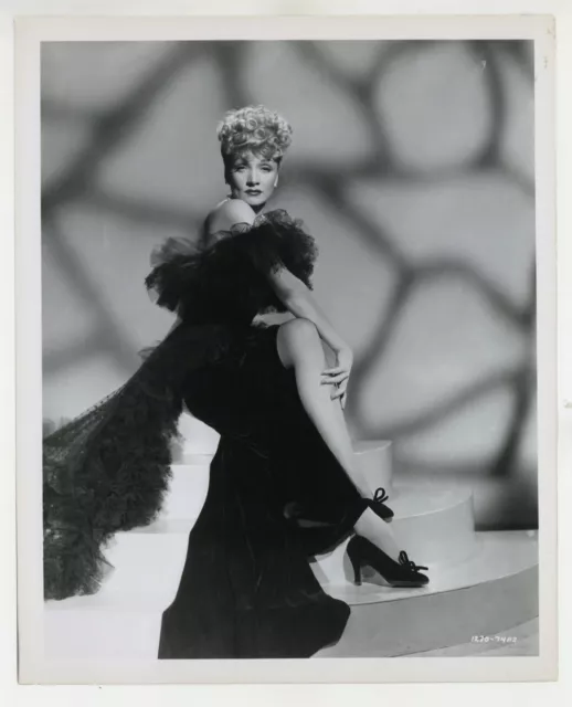 Marlene Dietrich 1942 Original Glamour Portrait Photo Stunning Leggy Pose J9988
