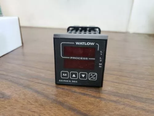 Watlow Model 965A-3CD0-0000 Temperature Controller 100-240VAC