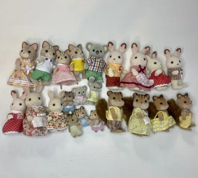 CALICO CRITTERS Sylvanian Families Mixed LOT Of 22  EXCELLENT COND