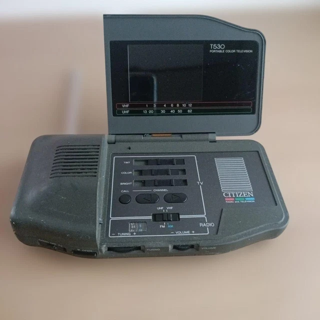 VINTAGE CITIZEN T530 Portable LCD TV & Radio Supplied With Case