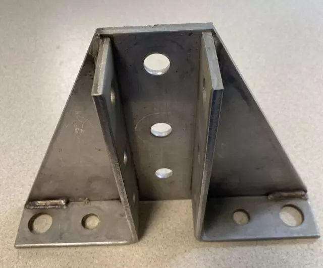 41x41mm Channel Strut - Single Gusset Base Plate (P2348-S1SS)  Stainless Steel